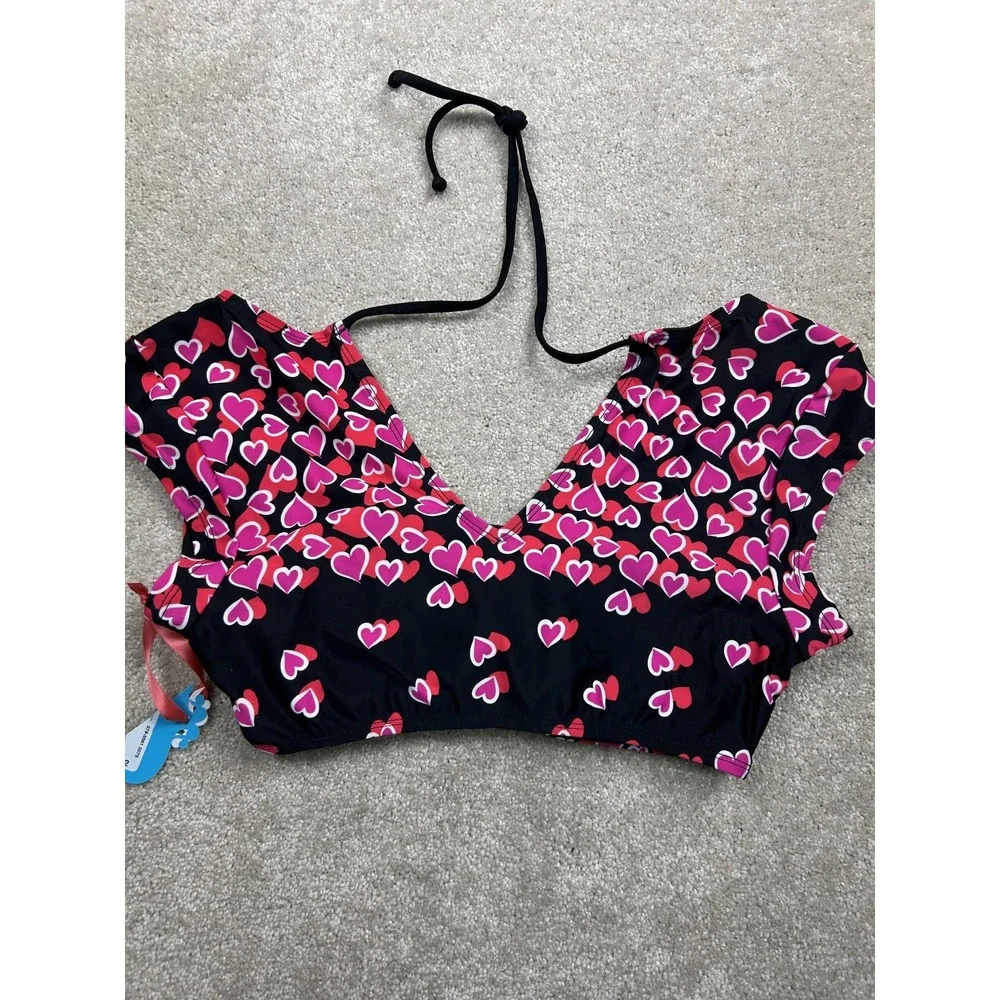 L'Amour Nanette Lepore Swim Top Girls M Black‎ Heart Print Athletic Short Sleeve